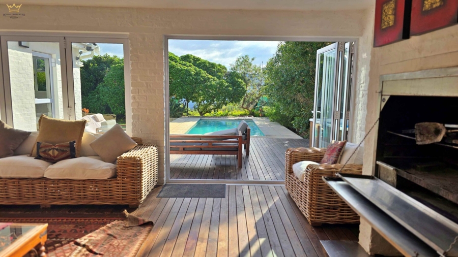 4 Bedroom Property for Sale in Bettys Bay Western Cape